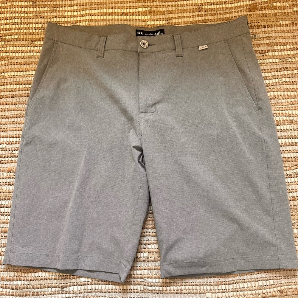 Travis Mathew Blue/gray golf shorts